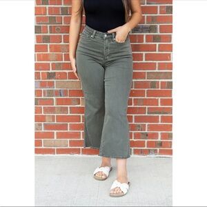 JUDY BLUE OLIVE HIGH WAIST CONTROL TOP CROPPED WIDE LEG JEANS Size 3/26